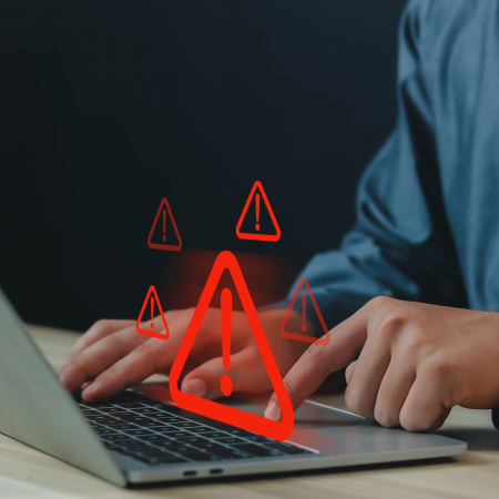 Najpogostejše prevare pri zaslužku na internetu: na kaj morate biti pozorni (2026)